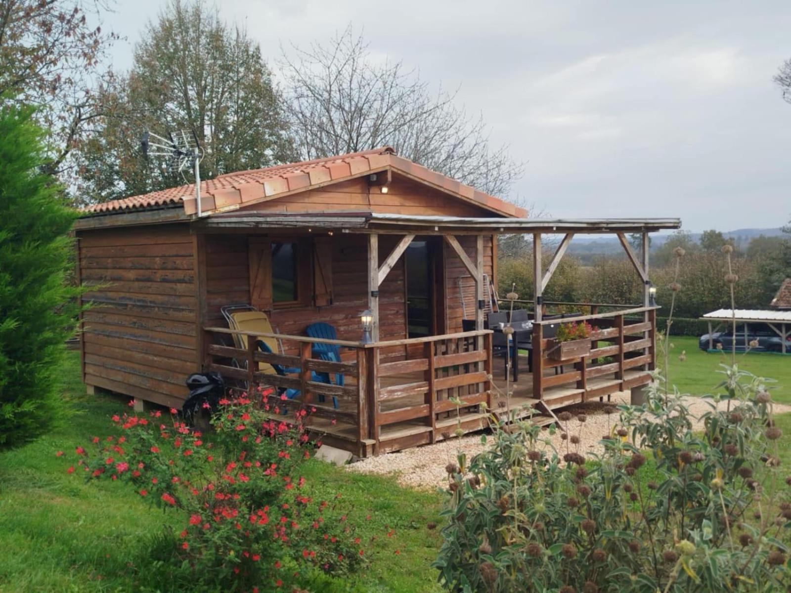 Le chalet douillet Saint-Genies Extérieur photo